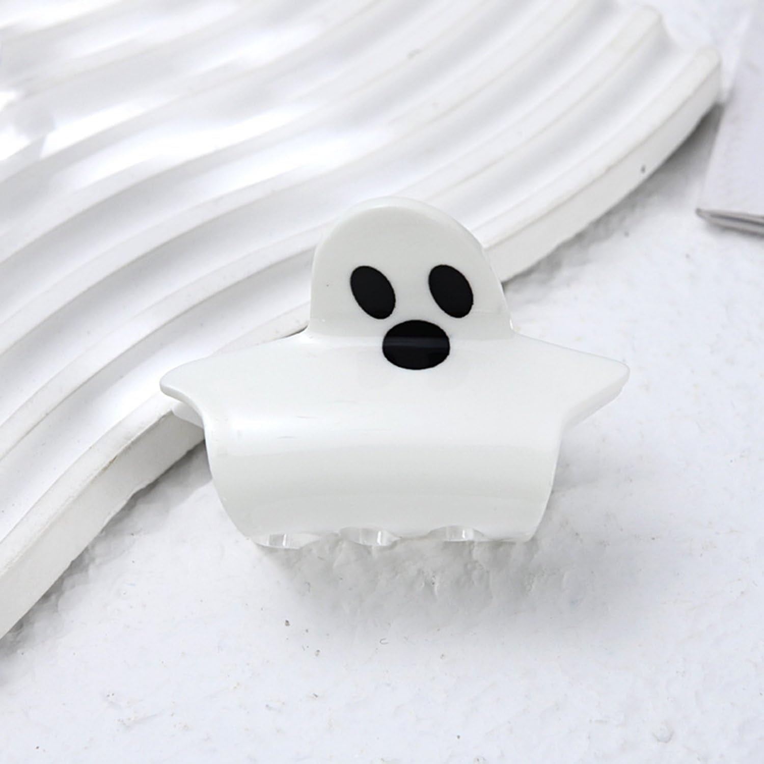 Spooktacular Halloween Ghost Hair Clips - Hold Your Ponytail with a Hauntingly Fun Twist!